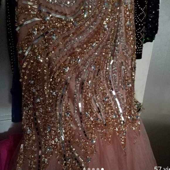 Evening Gown - Picture 3 of 3